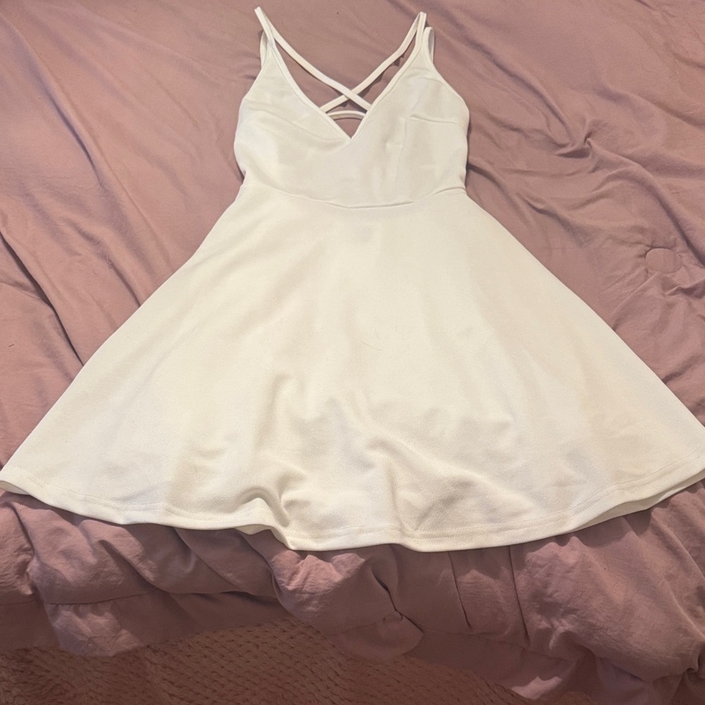 Junior’s White Strappy Crossback Dress